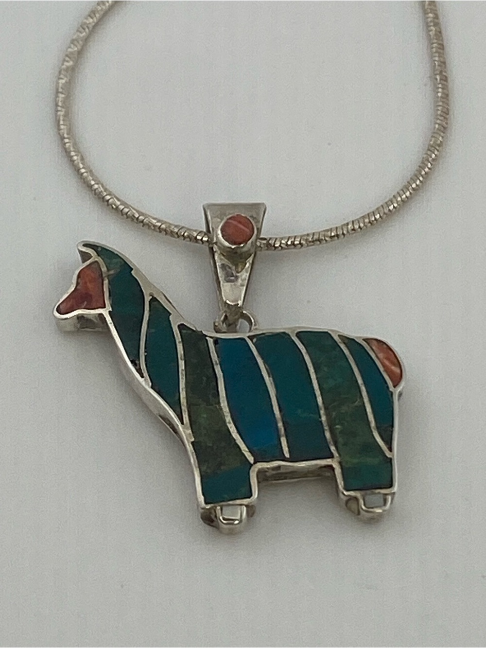 970 Silver Stone Inlay Vintage Peruvian Pendant Necklace